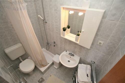 Hostal Apartments & Rooms Lonzor
