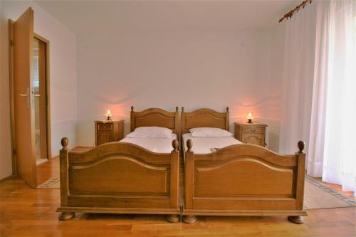 Hostal Apartments & Rooms Lonzor