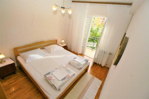 Hostal Apartments & Rooms Lonzor