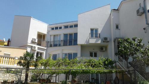 Apartmani Mari?