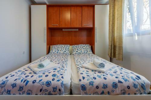 Apartment Eni Selce