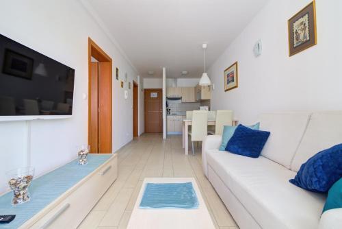 Modern A 2+2 Apartment ****
