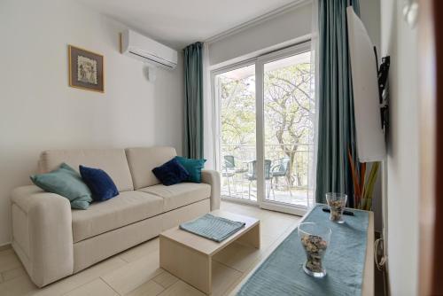 Modern A 2+2 Apartment ****