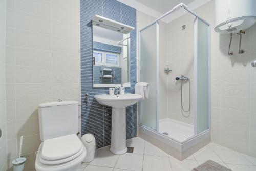 Modern A 2+2 Apartment ****