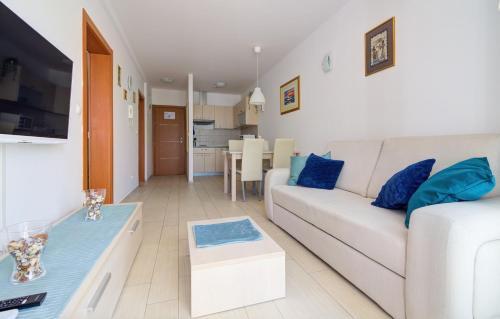 Modern A 2+2 Apartment ****