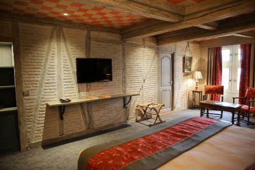 Hotel Ch�teau De Mercu�s