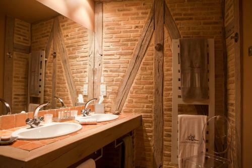 Hotel Ch�teau De Mercu�s