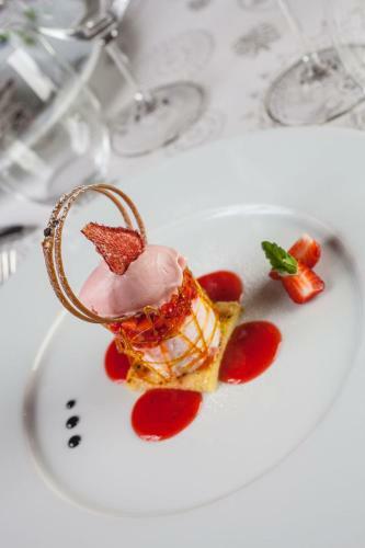 Hotel Ch�teau De Mercu�s
