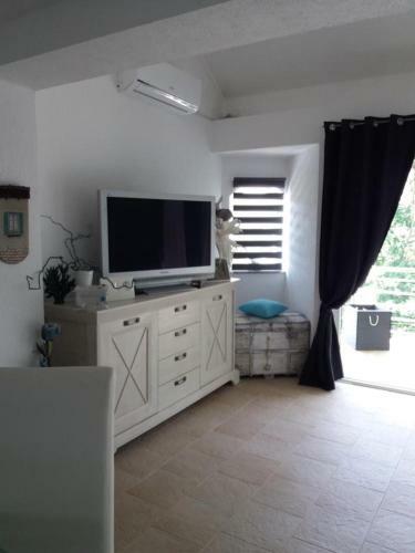 Hostal Apartments And Rooms With Parking Space Slunj, Plitvice - 17719