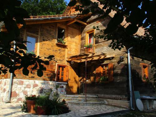 Hostal Rooms S&i Korana