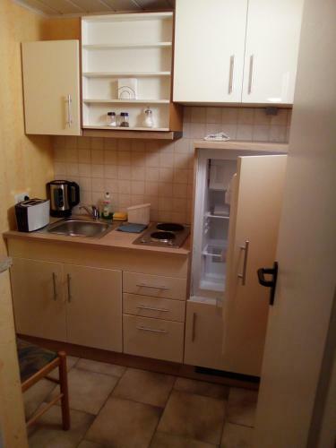 Hostal Pension & Apartments Linkem�hle