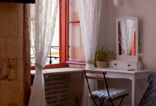 Green Door Apartment