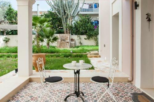Hotel La Canea Canvas 1