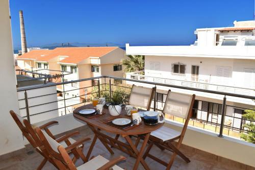 Karma Apartment - Next To Sandy Beach