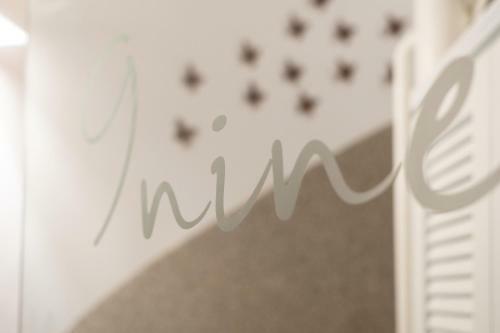 Hostal Nine - Cozy Rooms