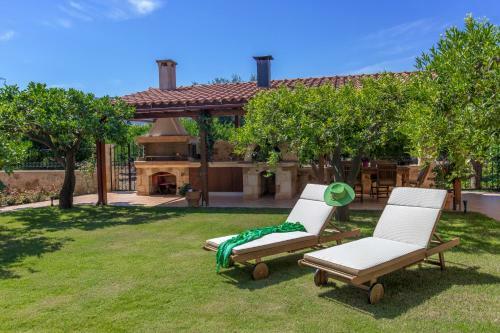 Villa Anerocur� By Chania City