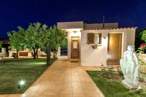 Villa Anerocur� By Chania City