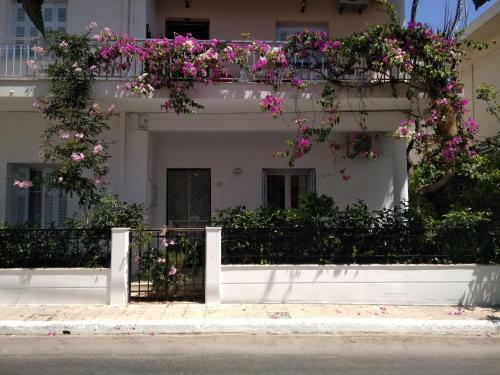 Apartamento Zacharoula's Home
