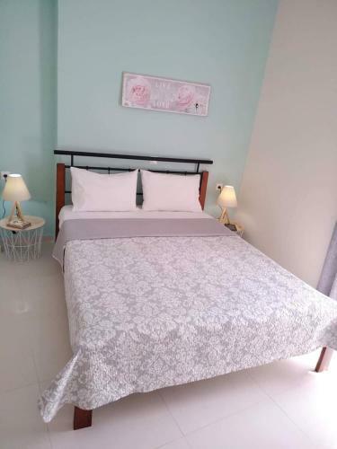 Konstantina Apartment Near The Beach