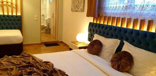 Posada Dome Rooms Downtown