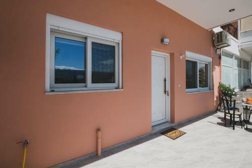 Apartamento Spacious Home With Parking