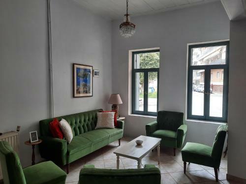 Lilian's House