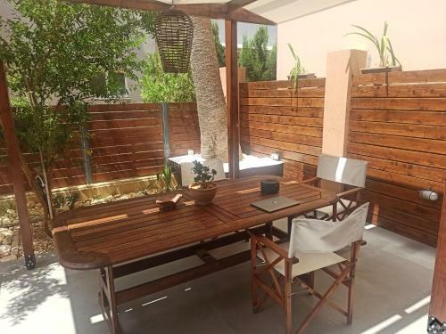 Apartamento Euzoia-luxury Maisonette With Garden