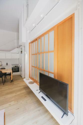 Apartamento Sun-splashed Stylish Flat, Steps To City Old Town