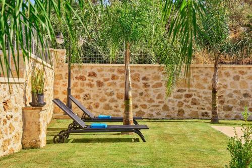 Aktis Luxury Villa