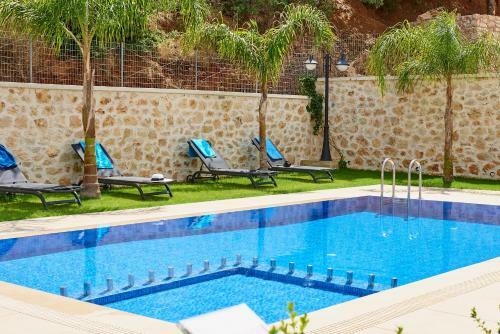 Aktis Luxury Villa