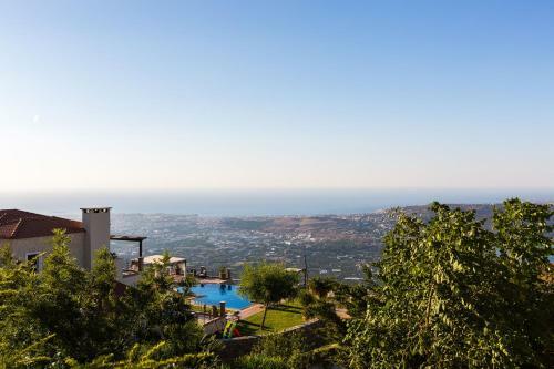 Villa Golden Hill