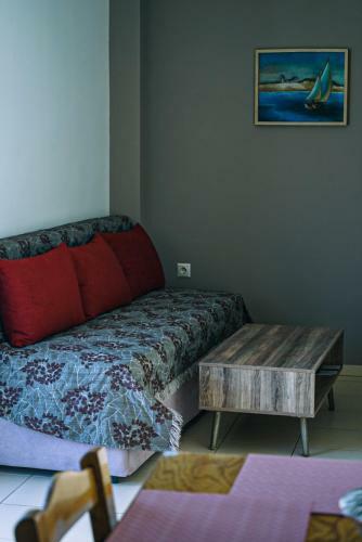 Tasos Seagull Apartments