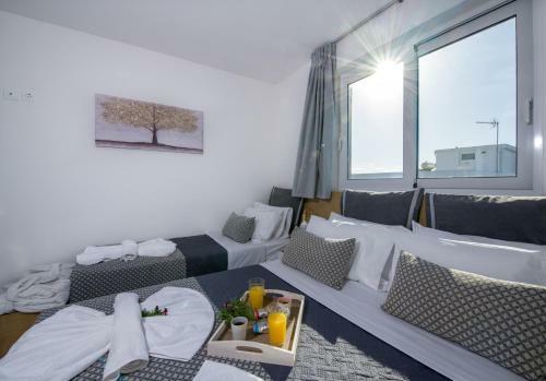 Deluxe City Hotel