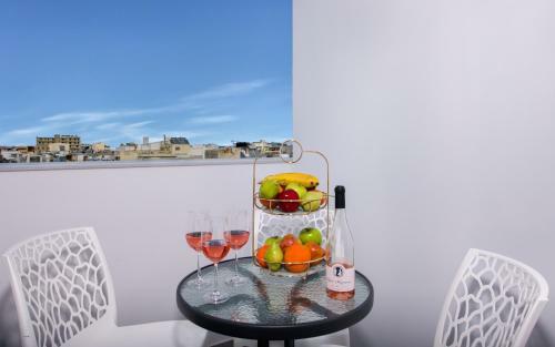 Deluxe City Hotel