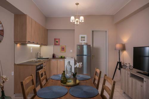Tholos Apartments