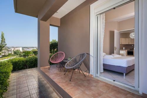 Tholos Apartments