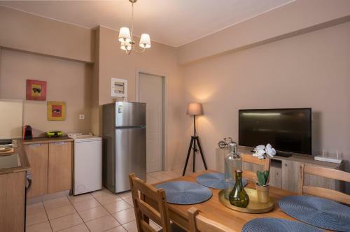 Tholos Apartments