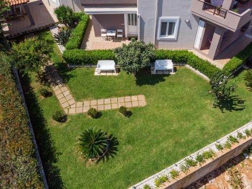 Tholos Apartments