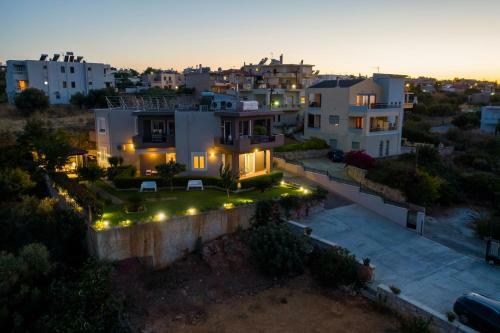 Tholos Apartments