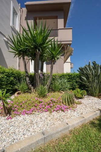 Tholos Apartments