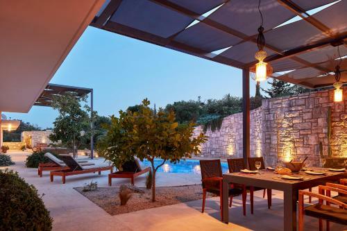 Longhouse Crete - Extraordinary Luxury Villa