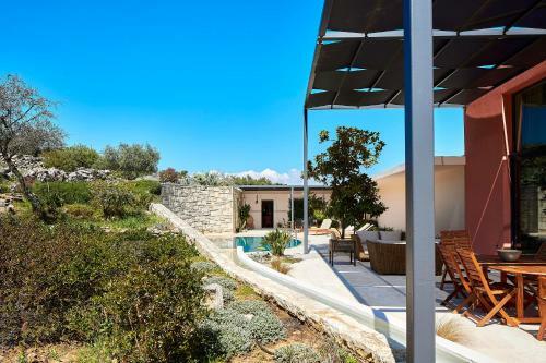 Longhouse Crete - Extraordinary Luxury Villa
