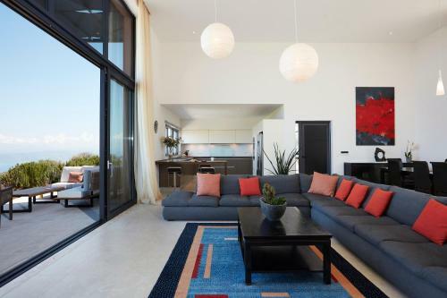 Longhouse Crete - Extraordinary Luxury Villa