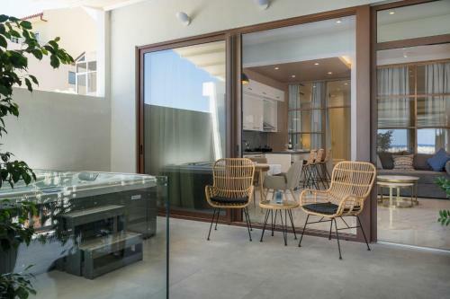 Apartamento Delfini, Beachfront Luxury Flat W. Outdoor Hot Tub