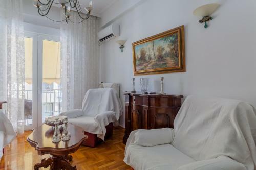 Irini's City Centre Apartment