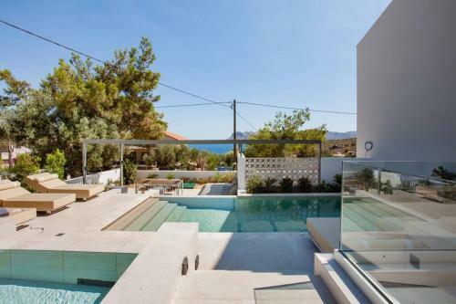 Sea View & Piano By The Pool Villa!