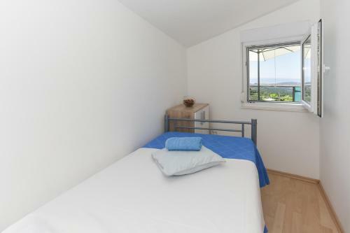 Holiday Home Rupotina With A Large Yard, Pool And A Beautiful View