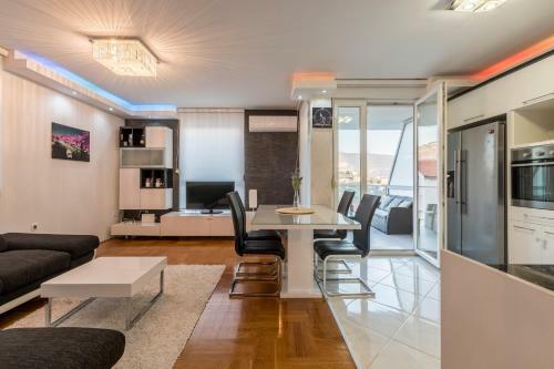 Apartamentos Luxury Suites