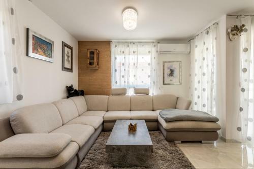 Apartamentos Luxury Suites