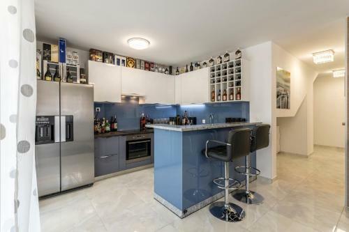 Apartamentos Luxury Suites